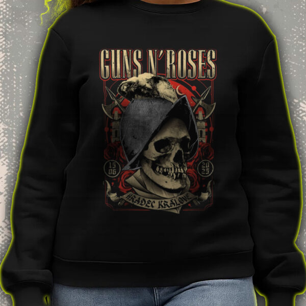 Guns N' Roses 2025 Tour Sweatshirt – Live in Hradec Králové – Skull & Roses Graphic – June 15 Edition - Image 4