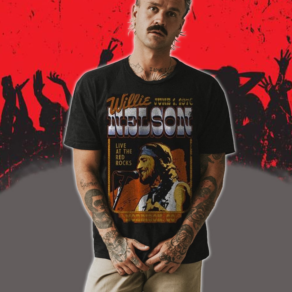 Willie Nelson Vintage 1976 T-Shirt – Live at Red Rocks Amphitheatre Morrison Colorado June 1